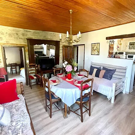 Charming In An Authentic Corsican Village Appartamento Zalana